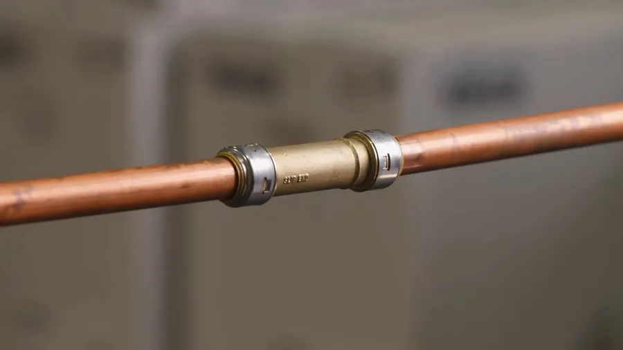 How to a frozen pipe for Plumber in Hawaiian Gardens, CA